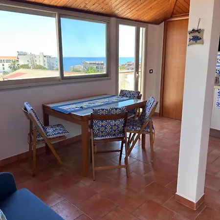 Colapesce Penthouse Giardini-Naxos